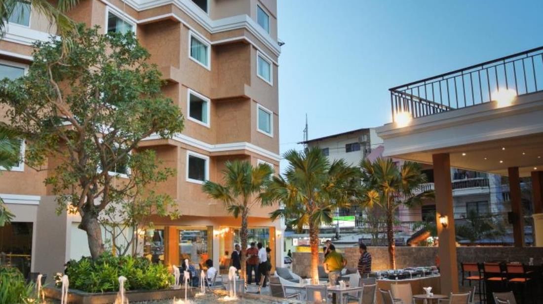 Hotel Kudos Parc Pattaya Exterior foto